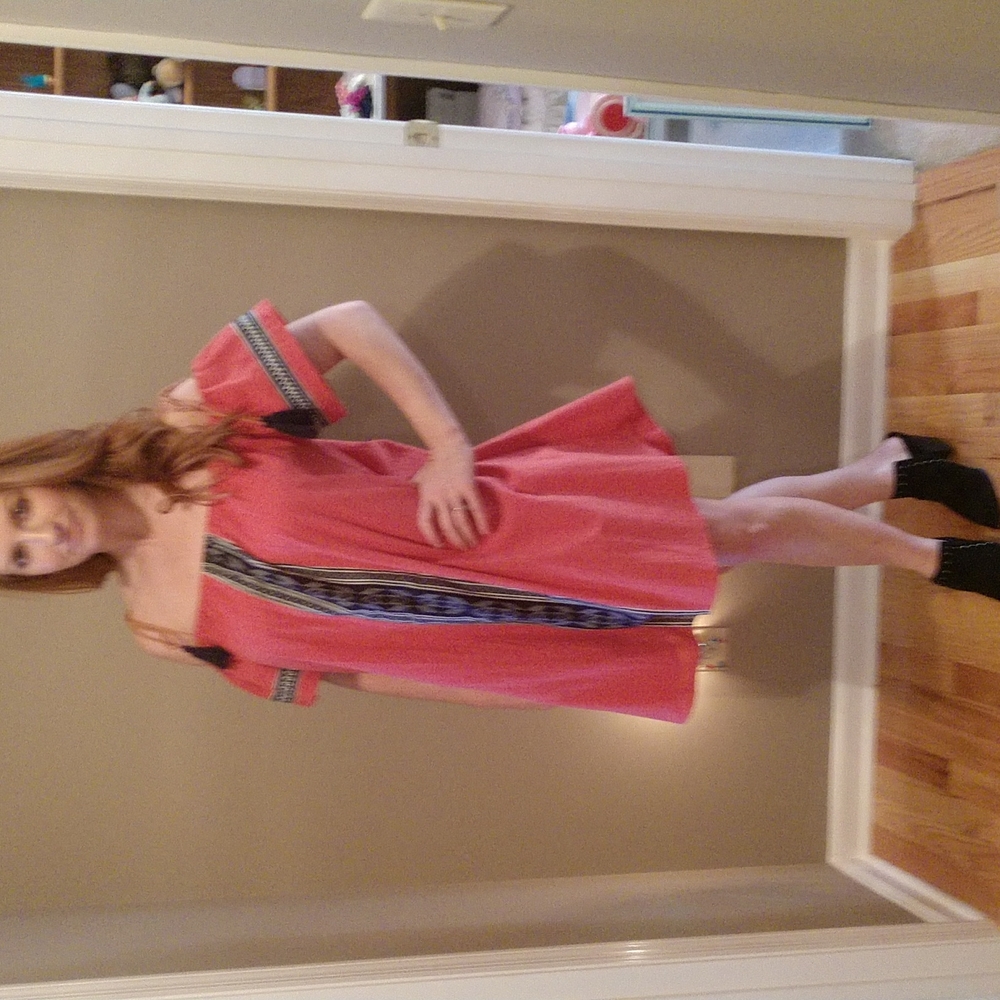 THML Dress - Picture 1 of 7